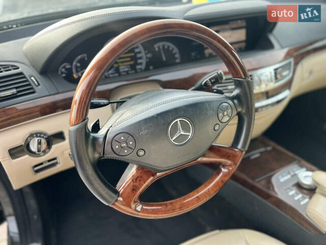 Черный Мерседес С Класс, объемом двигателя 3 л и пробегом 285 тыс. км за 15500 $, фото 22 на Automoto.ua