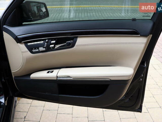 Черный Мерседес С Класс, объемом двигателя 4.7 л и пробегом 179 тыс. км за 17900 $, фото 47 на Automoto.ua