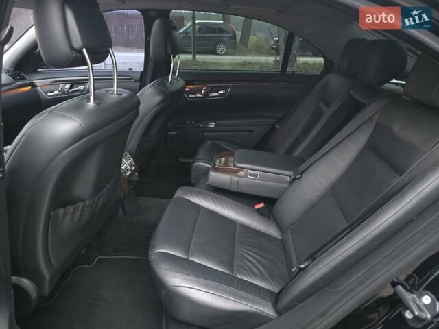 Черный Мерседес С Класс, объемом двигателя 3.5 л и пробегом 188 тыс. км за 14999 $, фото 36 на Automoto.ua