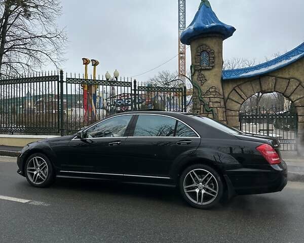 Черный Мерседес С Класс, объемом двигателя 4.66 л и пробегом 170 тыс. км за 21900 $, фото 16 на Automoto.ua