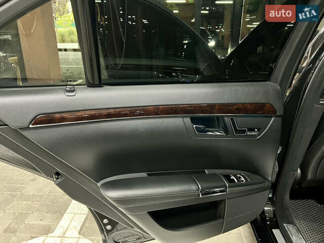 Чорний Мерседес С Клас, об'ємом двигуна 2.99 л та пробігом 258 тис. км за 19500 $, фото 34 на Automoto.ua