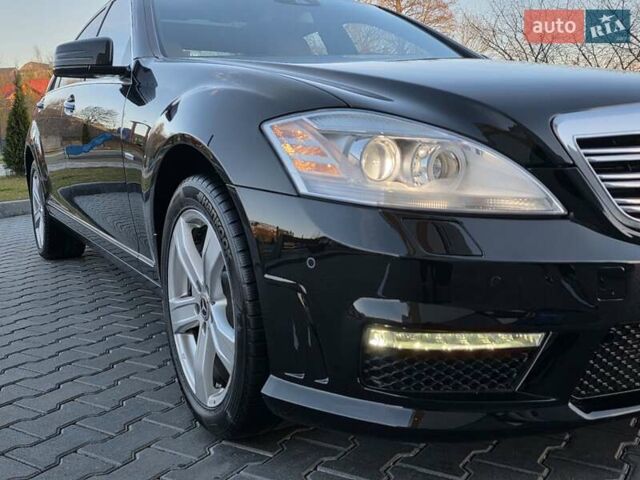 Черный Мерседес С Класс, объемом двигателя 4.7 л и пробегом 218 тыс. км за 17999 $, фото 22 на Automoto.ua