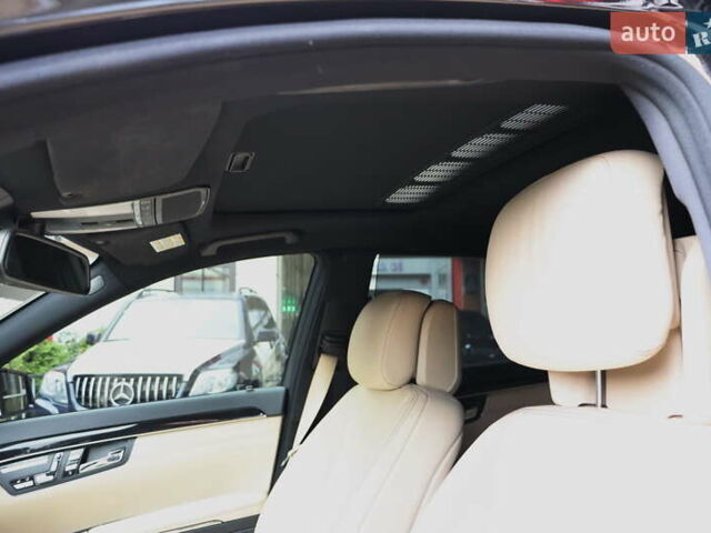 Черный Мерседес С Класс, объемом двигателя 4.7 л и пробегом 179 тыс. км за 17900 $, фото 14 на Automoto.ua