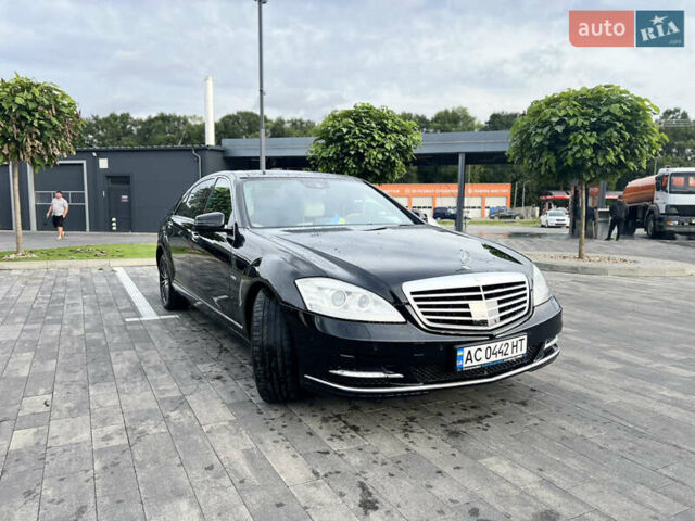 Черный Мерседес С Класс, объемом двигателя 3 л и пробегом 285 тыс. км за 18499 $, фото 4 на Automoto.ua