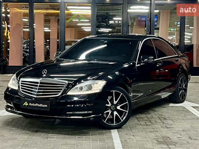 Чорний Мерседес С Клас, об'ємом двигуна 2.99 л та пробігом 258 тис. км за 19500 $, фото 1 на Automoto.ua