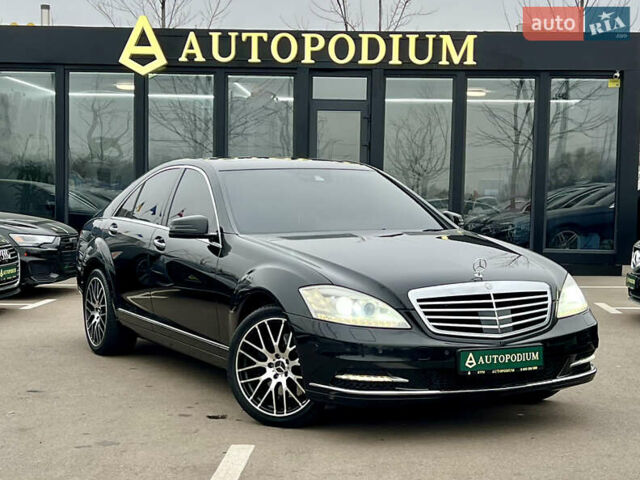 Черный Мерседес С Класс, объемом двигателя 3 л и пробегом 258 тыс. км за 17400 $, фото 8 на Automoto.ua