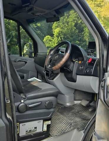 Чорний Мерседес С Клас, об'ємом двигуна 0 л та пробігом 350 тис. км за 8500 $, фото 2 на Automoto.ua