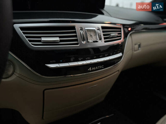 Черный Мерседес С Класс, объемом двигателя 4.7 л и пробегом 218 тыс. км за 14999 $, фото 27 на Automoto.ua