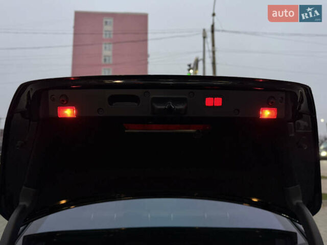 Черный Мерседес С Класс, объемом двигателя 4.7 л и пробегом 218 тыс. км за 14999 $, фото 17 на Automoto.ua