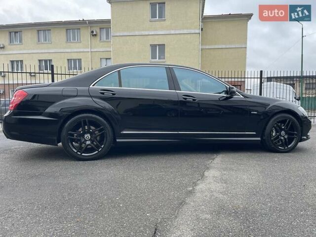 Черный Мерседес С Класс, объемом двигателя 3 л и пробегом 280 тыс. км за 19999 $, фото 27 на Automoto.ua