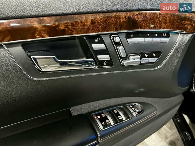 Чорний Мерседес С Клас, об'ємом двигуна 2.99 л та пробігом 258 тис. км за 19500 $, фото 17 на Automoto.ua