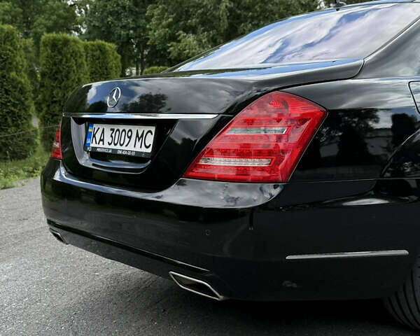 Чорний Мерседес С Клас, об'ємом двигуна 4.7 л та пробігом 212 тис. км за 16200 $, фото 12 на Automoto.ua