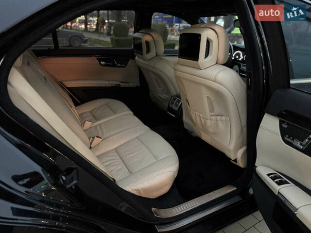 Черный Мерседес С Класс, объемом двигателя 4.7 л и пробегом 218 тыс. км за 14999 $, фото 48 на Automoto.ua