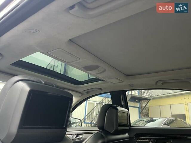 Черный Мерседес С Класс, объемом двигателя 3 л и пробегом 280 тыс. км за 19999 $, фото 18 на Automoto.ua