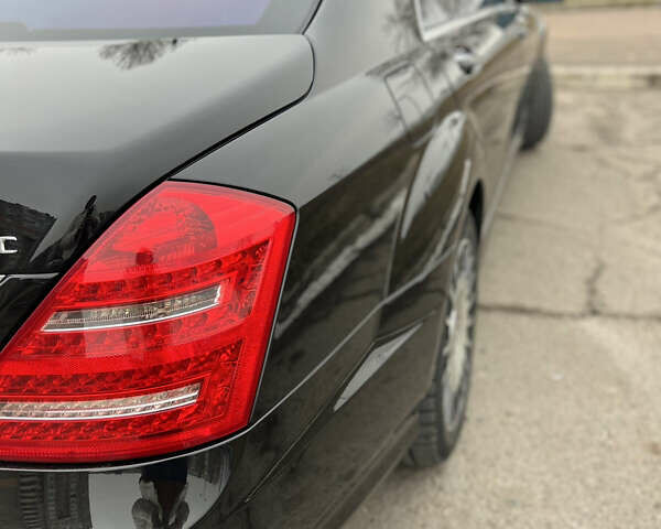 Мерседес С Класс 2012 в Черкассах на Automoto.ua Черный Мерседес С Класс, объемом двигателя 4.7 л и пробегом 150 тыс. км за 17500 $, фото 40 на Automoto.ua