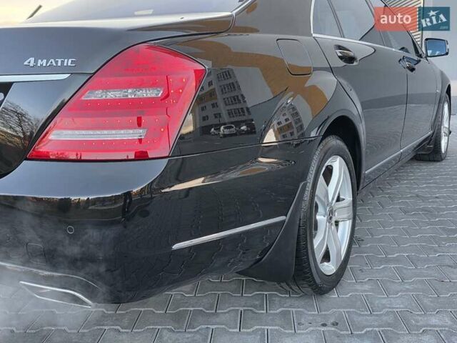 Черный Мерседес С Класс, объемом двигателя 4.7 л и пробегом 218 тыс. км за 17999 $, фото 30 на Automoto.ua