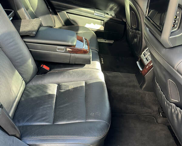 Черный Мерседес С Класс, объемом двигателя 4.66 л и пробегом 197 тыс. км за 21000 $, фото 15 на Automoto.ua