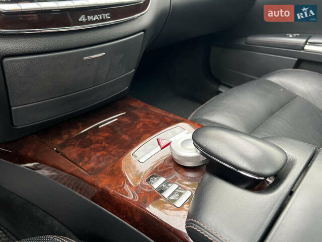 Чорний Мерседес С Клас, об'ємом двигуна 2.99 л та пробігом 258 тис. км за 18000 $, фото 29 на Automoto.ua