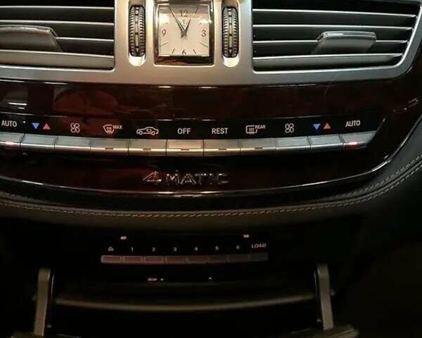 Черный Мерседес С Класс, объемом двигателя 4.7 л и пробегом 161 тыс. км за 21000 $, фото 7 на Automoto.ua