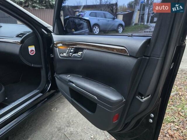 Черный Мерседес С Класс, объемом двигателя 3.5 л и пробегом 188 тыс. км за 14999 $, фото 29 на Automoto.ua