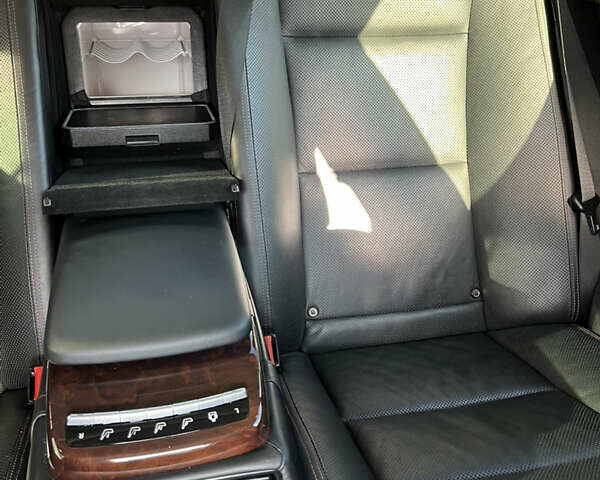 Черный Мерседес С Класс, объемом двигателя 4.66 л и пробегом 197 тыс. км за 21000 $, фото 21 на Automoto.ua