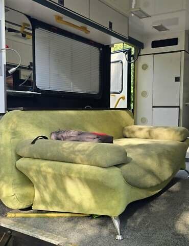 Чорний Мерседес С Клас, об'ємом двигуна 0 л та пробігом 350 тис. км за 8500 $, фото 7 на Automoto.ua