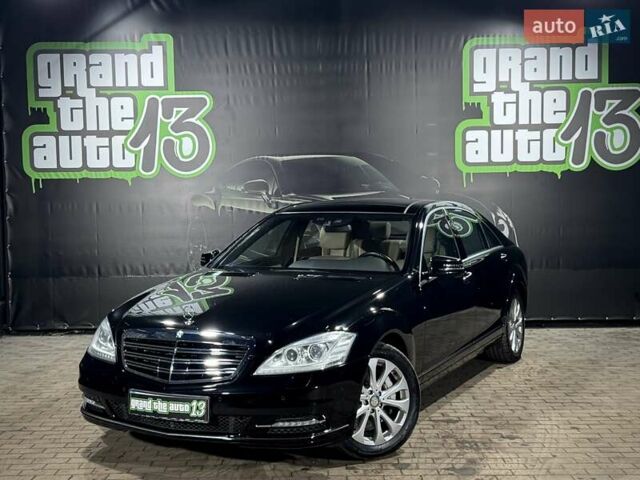 Черный Мерседес С Класс, объемом двигателя 4.7 л и пробегом 211 тыс. км за 16800 $, фото 5 на Automoto.ua