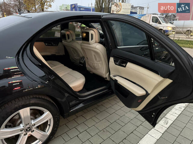 Черный Мерседес С Класс, объемом двигателя 4.7 л и пробегом 218 тыс. км за 14999 $, фото 49 на Automoto.ua