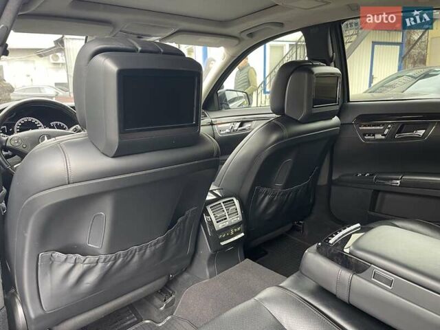 Черный Мерседес С Класс, объемом двигателя 3 л и пробегом 280 тыс. км за 19999 $, фото 20 на Automoto.ua