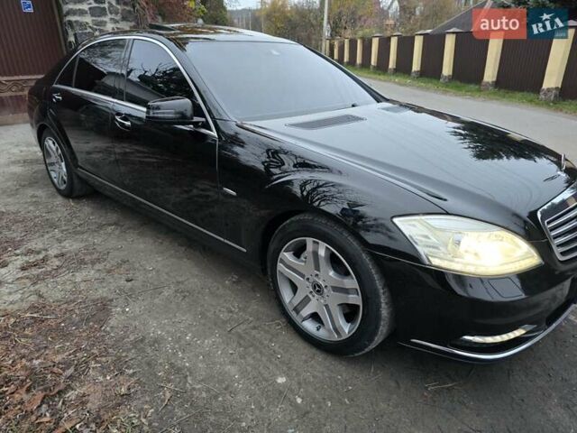 Черный Мерседес С Класс, объемом двигателя 3.5 л и пробегом 188 тыс. км за 14999 $, фото 3 на Automoto.ua