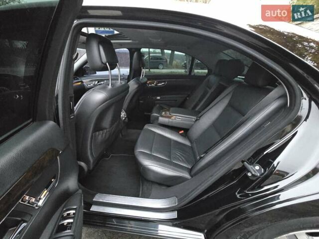 Черный Мерседес С Класс, объемом двигателя 3.5 л и пробегом 188 тыс. км за 14999 $, фото 35 на Automoto.ua