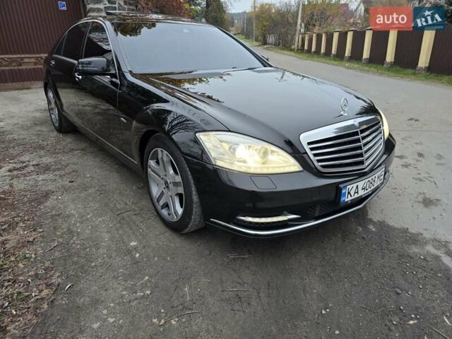 Черный Мерседес С Класс, объемом двигателя 3.5 л и пробегом 188 тыс. км за 14999 $, фото 52 на Automoto.ua