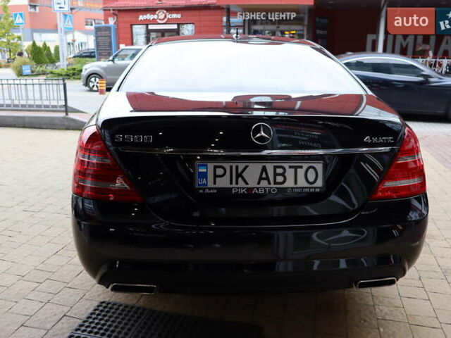 Черный Мерседес С Класс, объемом двигателя 4.7 л и пробегом 179 тыс. км за 17900 $, фото 4 на Automoto.ua