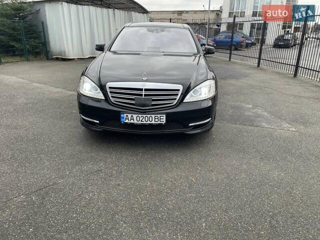 Черный Мерседес С Класс, объемом двигателя 3 л и пробегом 280 тыс. км за 19999 $, фото 23 на Automoto.ua