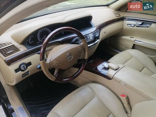 Мерседес С Клас 2013 у Івано-Франківську на Automoto.ua Чорний Мерседес С Клас, об'ємом двигуна 5 л та пробігом 150 тис. км за 23900 $, фото 39 на Automoto.ua