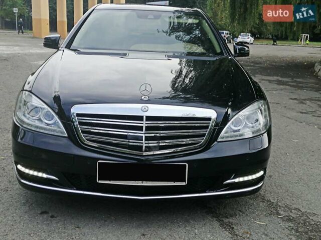 Черный Мерседес С Класс, объемом двигателя 5 л и пробегом 150 тыс. км за 23450 $, фото 8 на Automoto.ua
