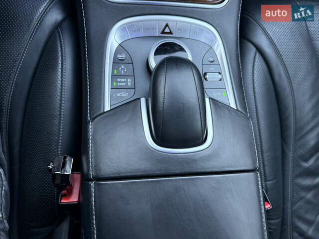 Чорний Мерседес С Клас, об'ємом двигуна 4.66 л та пробігом 195 тис. км за 27990 $, фото 66 на Automoto.ua