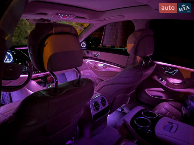 Черный Мерседес С Класс, объемом двигателя 4.66 л и пробегом 208 тыс. км за 26499 $, фото 12 на Automoto.ua