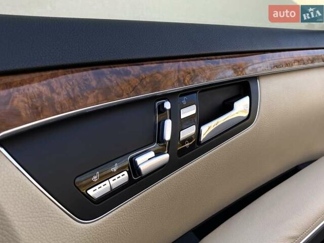 Черный Мерседес С Класс, объемом двигателя 3 л и пробегом 247 тыс. км за 17999 $, фото 61 на Automoto.ua