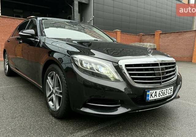 Черный Мерседес С Класс, объемом двигателя 4.66 л и пробегом 149 тыс. км за 33000 $, фото 2 на Automoto.ua