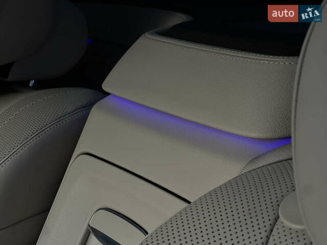 Черный Мерседес С Класс, объемом двигателя 4.66 л и пробегом 203 тыс. км за 28999 $, фото 13 на Automoto.ua