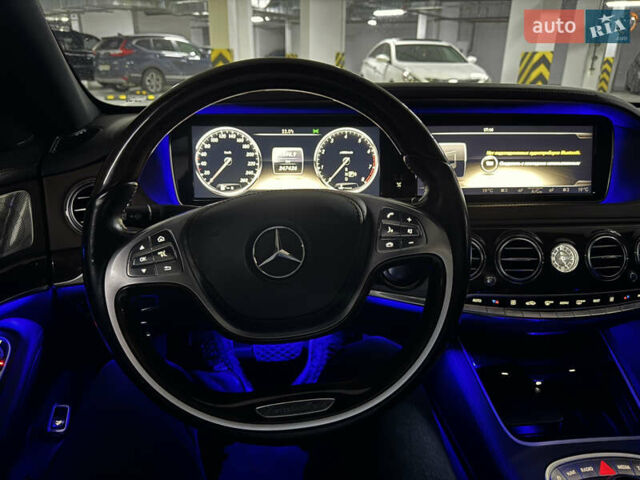 Черный Мерседес С Класс, объемом двигателя 4.66 л и пробегом 247 тыс. км за 31500 $, фото 12 на Automoto.ua