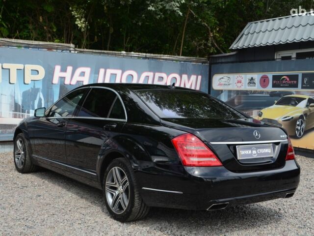 Черный Мерседес С Класс, объемом двигателя 3 л и пробегом 222 тыс. км за 19999 $, фото 5 на Automoto.ua