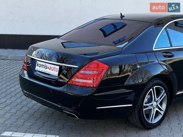 Черный Мерседес С Класс, объемом двигателя 3 л и пробегом 247 тыс. км за 17999 $, фото 12 на Automoto.ua