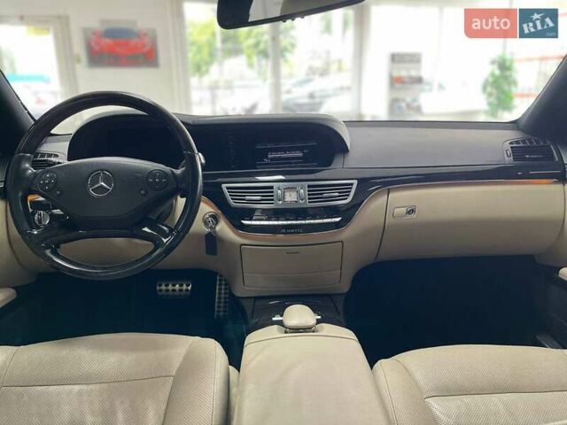 Черный Мерседес С Класс, объемом двигателя 2.14 л и пробегом 247 тыс. км за 22990 $, фото 31 на Automoto.ua