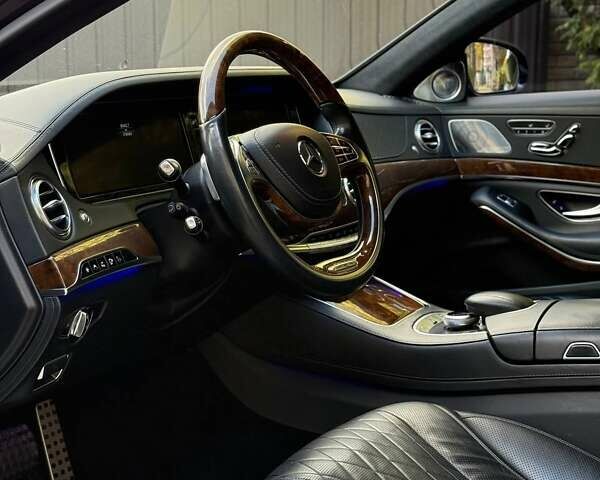 Черный Мерседес С Класс, объемом двигателя 4.66 л и пробегом 179 тыс. км за 35000 $, фото 10 на Automoto.ua