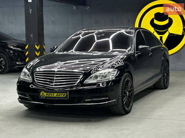 Черный Мерседес С Класс, объемом двигателя 2.99 л и пробегом 278 тыс. км за 24000 $, фото 2 на Automoto.ua