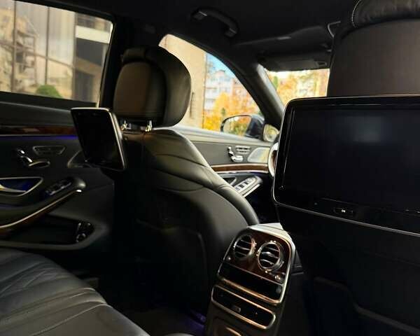 Черный Мерседес С Класс, объемом двигателя 4.66 л и пробегом 179 тыс. км за 35000 $, фото 17 на Automoto.ua