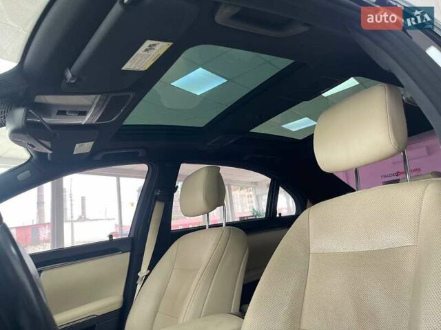 Черный Мерседес С Класс, объемом двигателя 2.14 л и пробегом 247 тыс. км за 22990 $, фото 22 на Automoto.ua