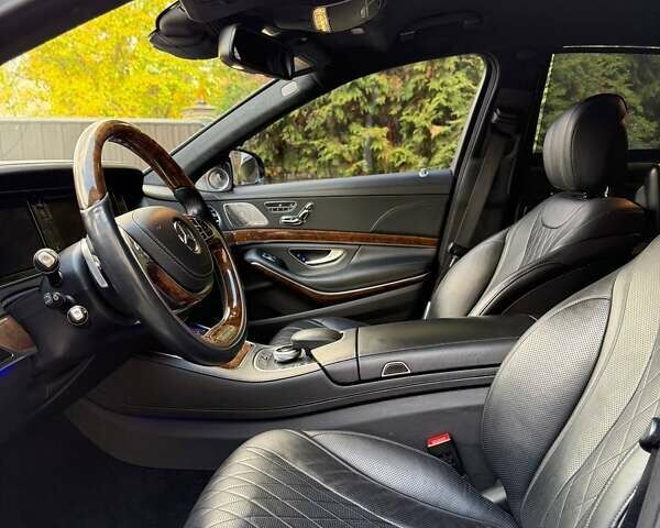 Черный Мерседес С Класс, объемом двигателя 4.66 л и пробегом 179 тыс. км за 35000 $, фото 9 на Automoto.ua